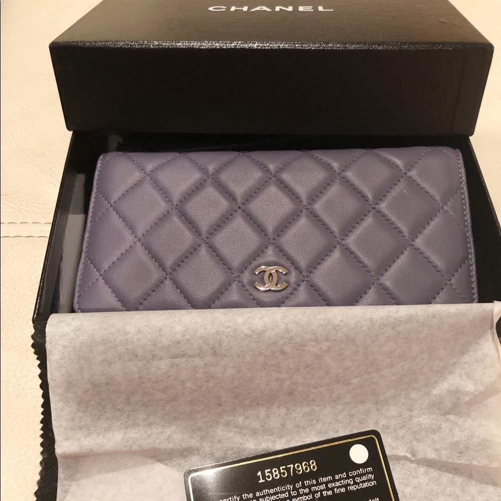 Chanel L-Yen Wallet
